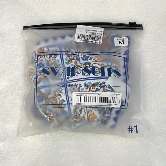 NWT Bikinx Blue White Paisley Print Crochet Trim Bikini Top - Picture 5 of 10